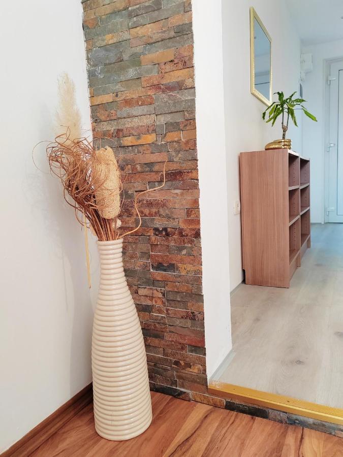 Soncni Apartma Apartment อังคาราน ภายนอก รูปภาพ