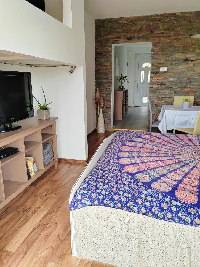 Soncni Apartma Apartment อังคาราน ภายนอก รูปภาพ